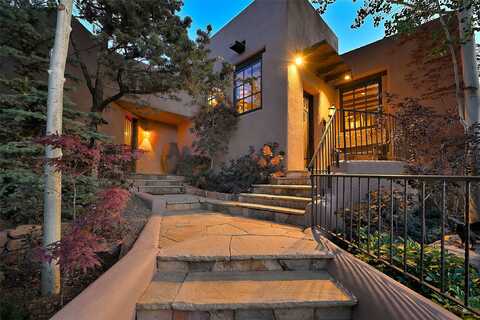 644 Camino Del Monte Sol, Santa Fe, NM 87505
