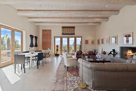 84 Paseo De Aguila, Santa Fe, NM 87506