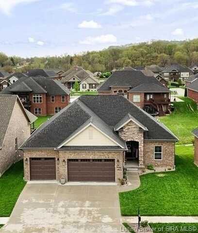 7013 Equine Avenue, Sellersburg, IN 47172