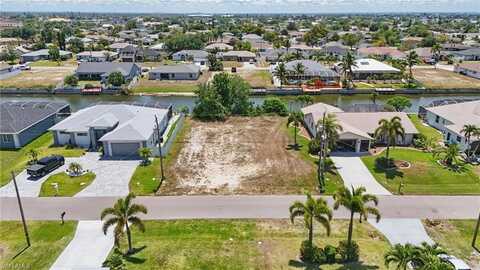 1426 NE 2nd, CAPE CORAL, FL 33909
