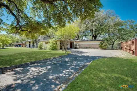 706 Gloria Drive, Seguin, TX 78155