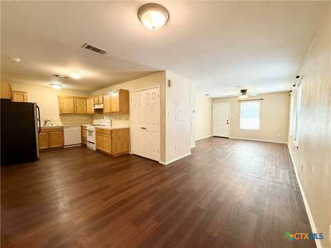 898 Advance Street, San Marcos, TX 78666