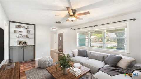 1232 Rivercrest Drive, New Braunfels, TX 78130