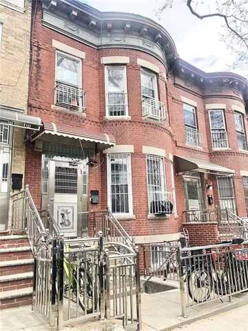 747 42nd Street, Brooklyn, NY 11232