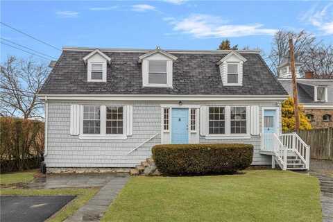 54 Coggeshall Avenue, Newport, RI 02840