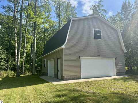 1044 Cranberry Pike, East Tawas, MI 48730
