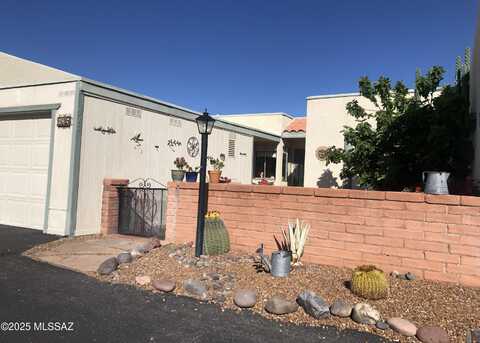 925 W Rio Altar, Green Valley, AZ 85614