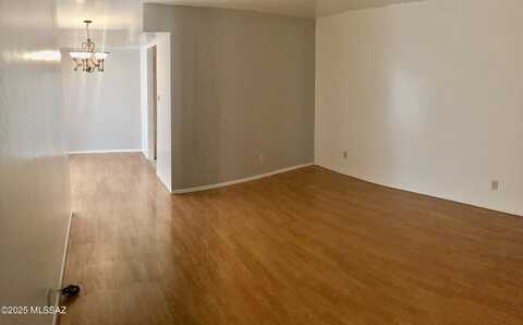 1620 N Wilmot Road, Tucson, AZ 85712