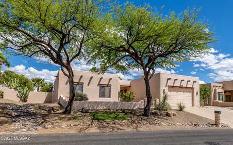 2438 N Redington Place, Tucson, AZ 85749