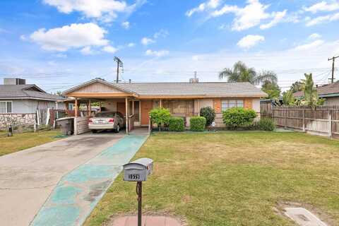 1579 E Sierra Avenue, Tulare, CA 93274