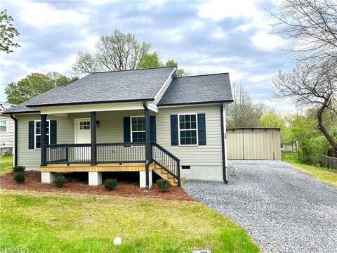 209 S 4th Avenue, Mayodan, NC 27027