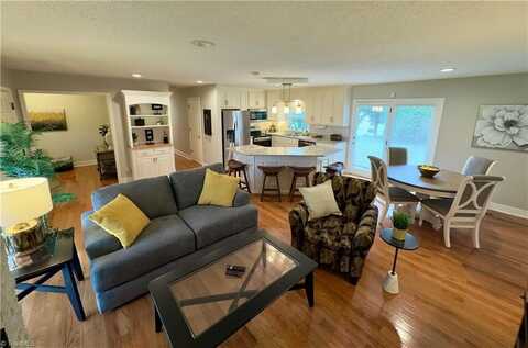 1604 E Fairfield Drive, Mount Airy, NC 27030