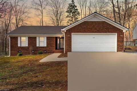 679 Horse Mountain Drive, Asheboro, NC 27205