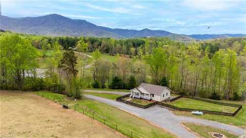 239 Violet Ridge Trail, Lowgap, NC 27024