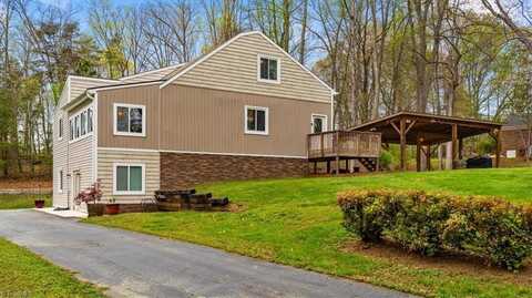 7551 N Nc Highway 68, Oak Ridge, NC 27310