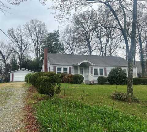 3833 Green Point Drive, Greensboro, NC 27407