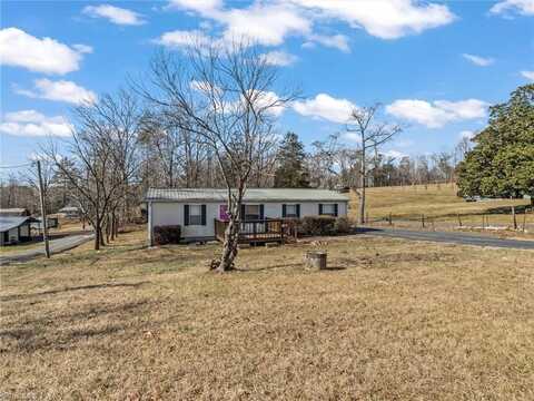 889 N Franklin Road, Mount Airy, NC 27030