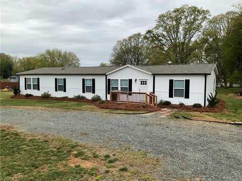 6064 NC Highway 66, King, NC 27021