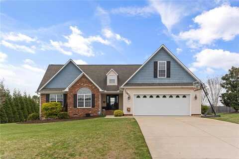135 Goldenrod Lane, Lexington, NC 27295