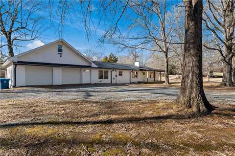 392 Avon Street, Mocksville, NC 27028