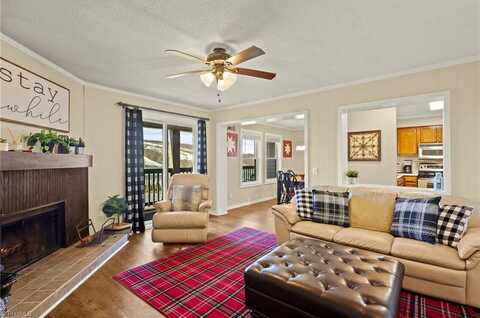 301 Pinnacle Inn Road, Banner Elk, NC 28604