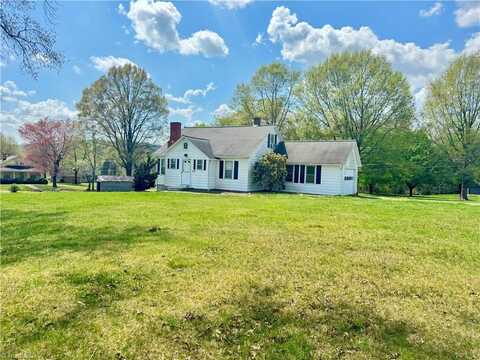2121/2117 Swan Creek Road, Jonesville, NC 28642