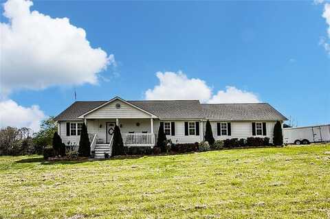 4421 Bachelor Creek Road, Asheboro, NC 27205