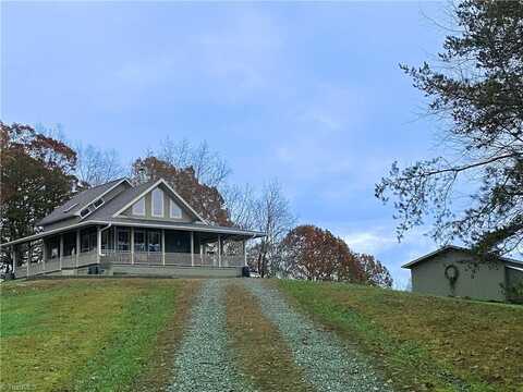 1039 Seeta Drive, Sandy Ridge, NC 27046