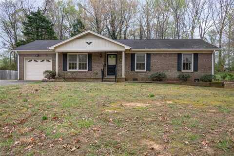 5408 Hiddenbrook Drive, Mc Leansville, NC 27301