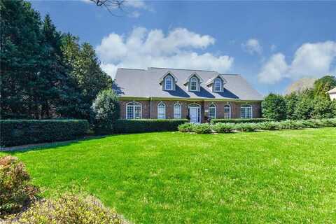 6005 Deer Park Circle, Greensboro, NC 27455