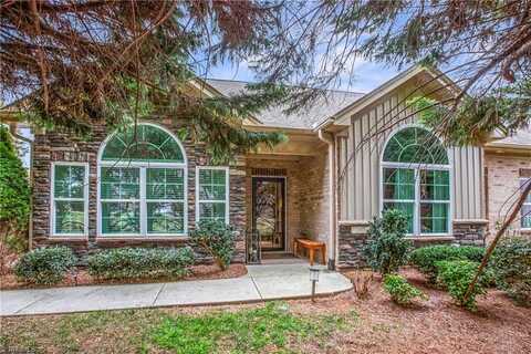 103 Castellum Square, Winston Salem, NC 27127