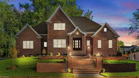 905 Brookside Drive, Greensboro, NC 27408