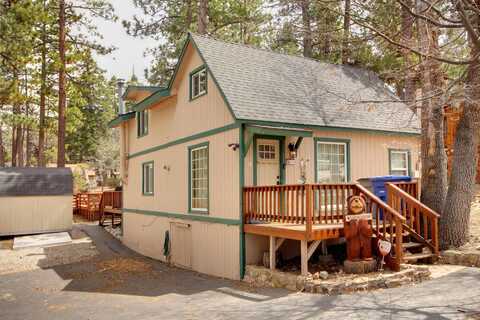 841 Conklin Road, Big Bear Lake, CA 92315
