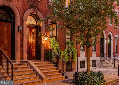 2013 DELANCEY PLACE, PHILADELPHIA, PA 19103