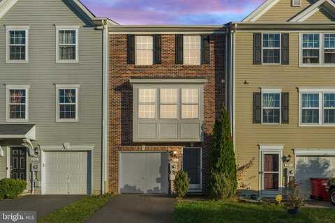 252 RUMBLING ROCK ROAD, HEDGESVILLE, WV 25427