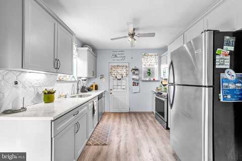2024 HARTEL AVENUE, PHILADELPHIA, PA 19152