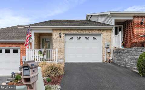 164 ASH SPRING COURT, WAYNESBORO, PA 17268