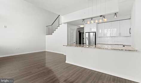 8300 WISCONSIN AVENUE, BETHESDA, MD 20814