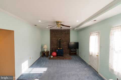 2 DANBRIDGE DRIVE, HORSHAM, PA 19044