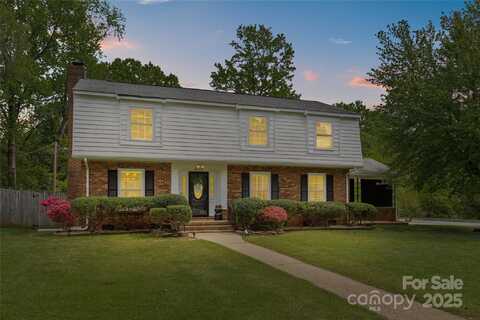 6035 Idlebrook Drive, Charlotte, NC 28212