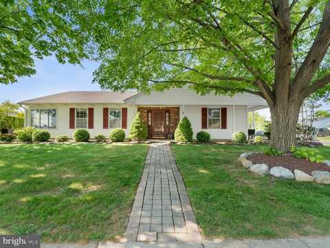 2 WINDMILL COURT, COLUMBUS, NJ 08022