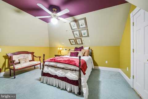 3812 S BLUE RIDGE TPK, ROCHELLE, VA 22738