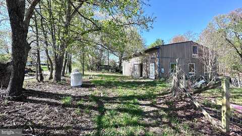 148 ROBIN ROAD, BROOKNEAL, VA 24528