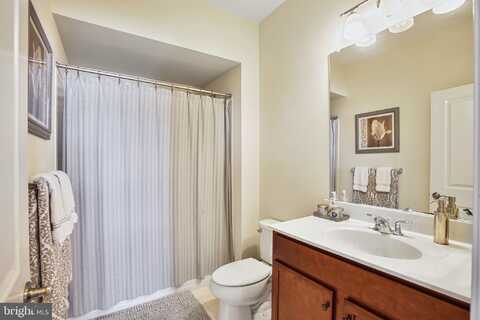 139 OKANAGAN DRIVE, CHARLES TOWN, WV 25414