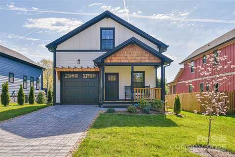 310 Portmanvilla Road, Black Mountain, NC 28711