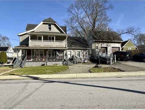25-27 Farrows Street, Putnam, CT 06260