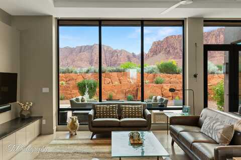 639 W Paiute DR, Ivins, UT 84738