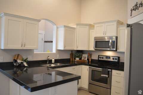 1921 N CREST, Saratoga Springs, UT 84045