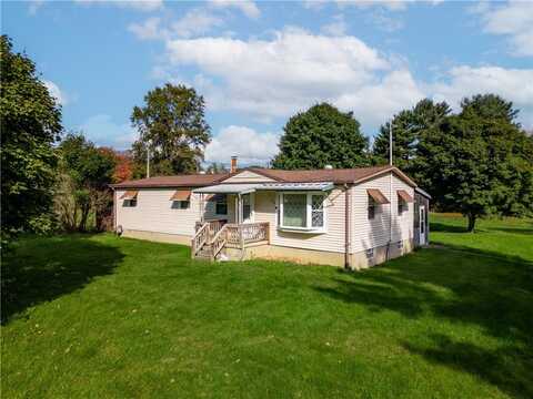 57 N Hope Mill Rd, E Lackawannock Twp, PA 16137