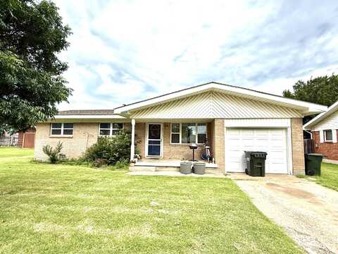 714 Cynthia, Mooreland, OK 73852
